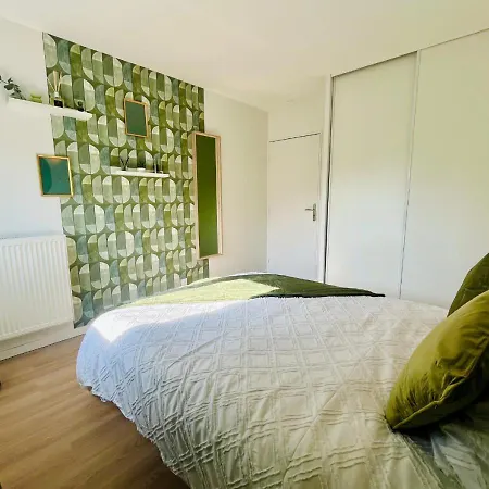 Apartment Proche Paris, Disney, Cite Descartes, Centrex