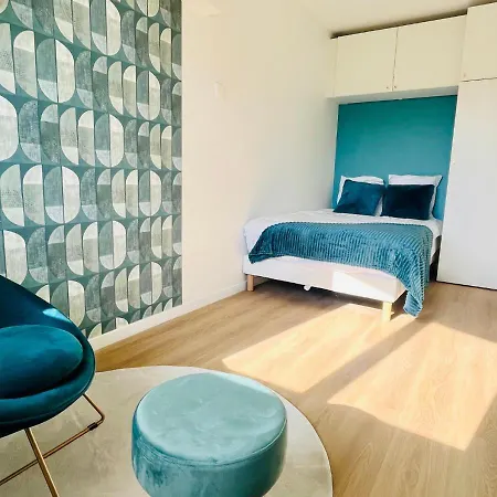 Apartment Proche Paris, Disney, Cite Descartes, Centrex *